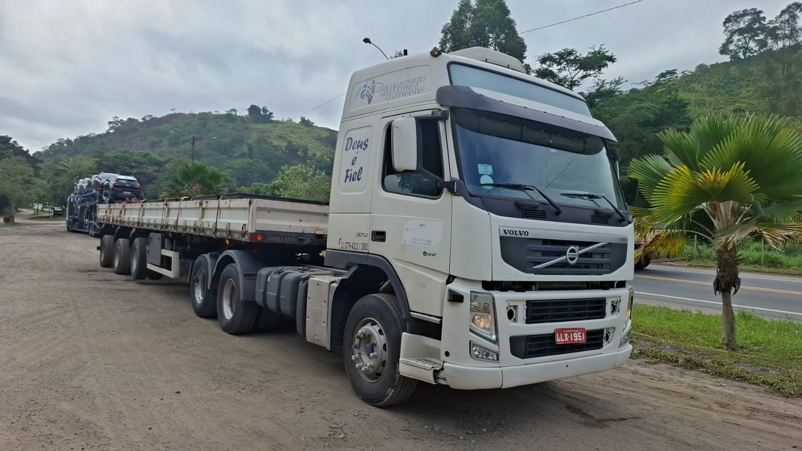 Geize Transportes recebe novo guindaste de 600 toneladas e reforça sua liderança no Rio de Janeiro